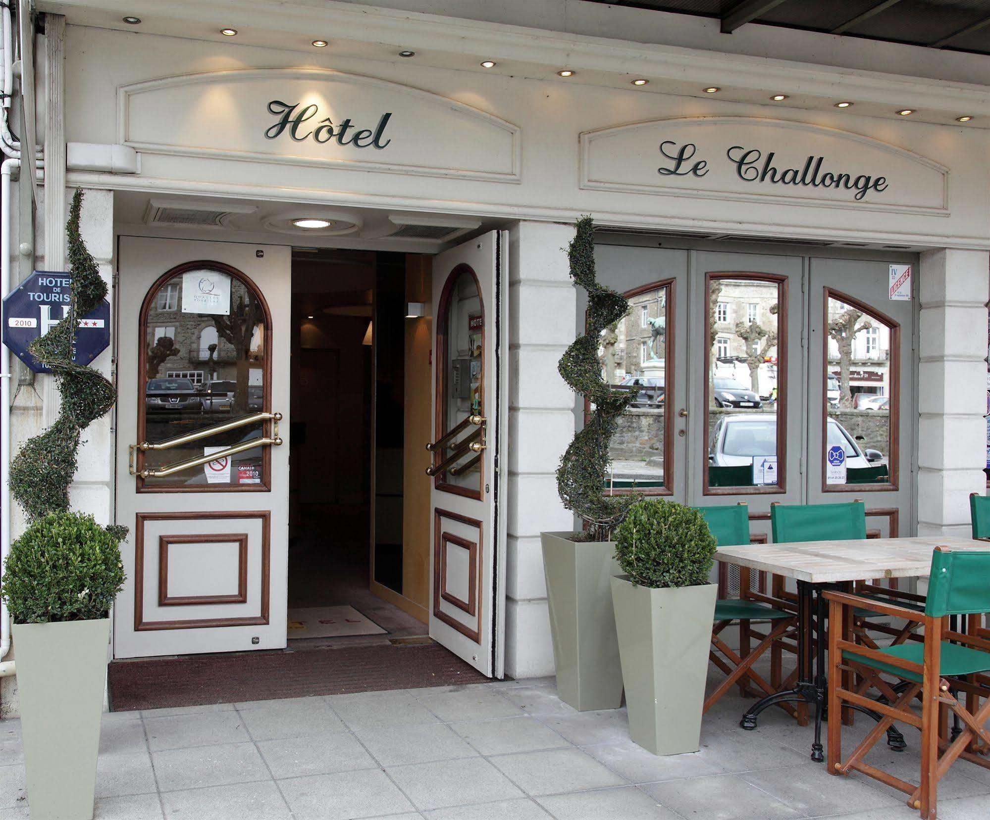 דינאן Cit'Hotel Le Challonge מראה חיצוני תמונה